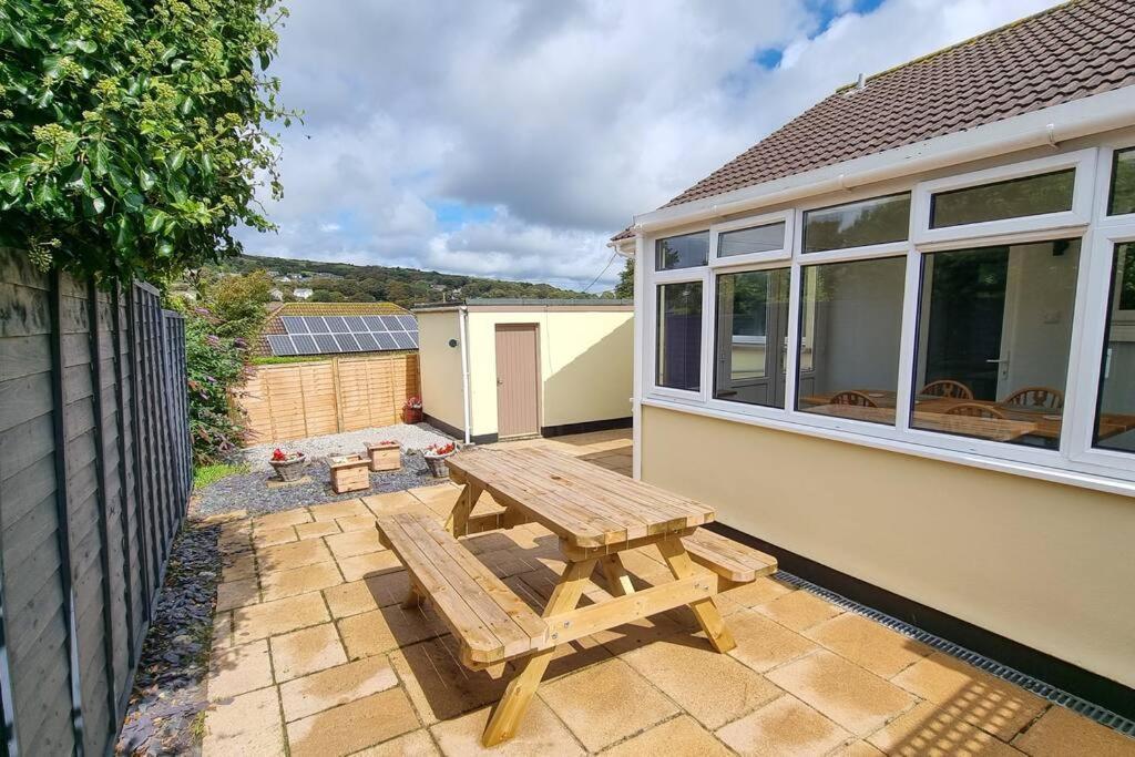 Cornish Village Getaway Gwennap ภายนอก รูปภาพ